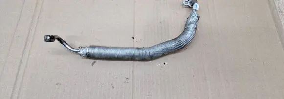 BMW 2 F46 Turbo turbocharger oiling pipe/hose 8586479
