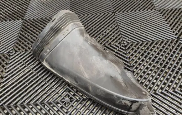 Audi A6 C7 Air intake duct part 4G0129624D