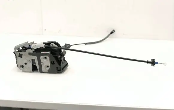 Ford Escape III Front door lock BF6AF21813AM BF6AF21813