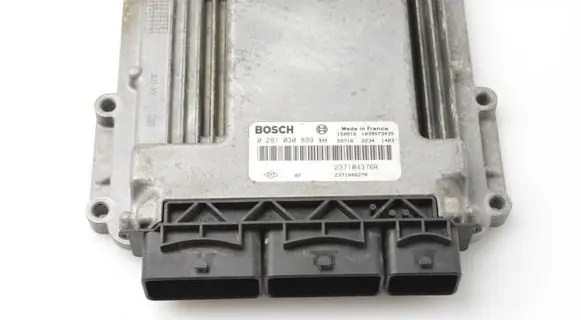 Renault Kangoo II Engine control unit/module 0281030899