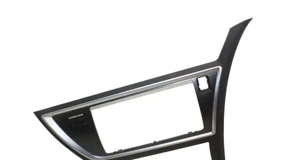 Toyota Auris E180 Radio/GPS head unit trim 5540502450 5540502460