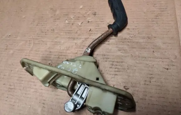 Jeep Cherokee III KJ Gear shifter/selector P52104309AD