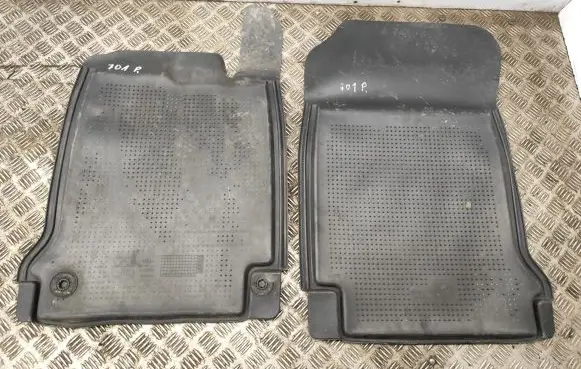 Renault Laguna III Front floor mat 7711423259