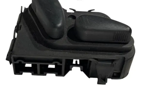 Mercedes-Benz E W211 Seat control switch 2108213751