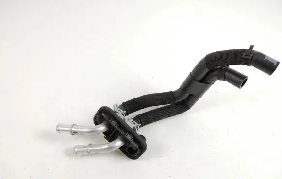 Porsche Cayenne (9Y0 9Y3) Engine coolant pipe/hose 9Y0121050 9Y0121034