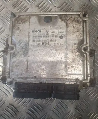 Chrysler Voyager Engine control unit/module P04727661AB