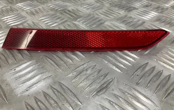 Rear tail light reflector