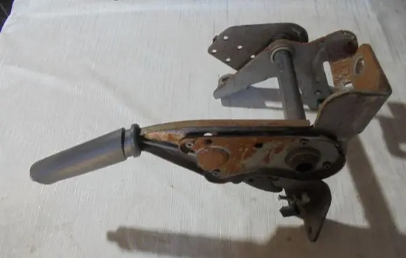 Nissan Navara D40 Handbrake interior bracket 