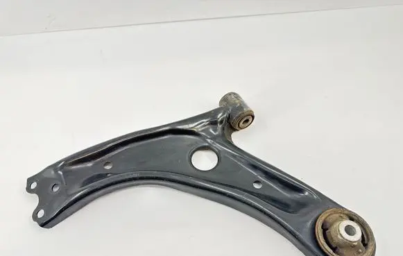 Toyota Yaris XP210 Front lower control arm/wishbone 48606K0020