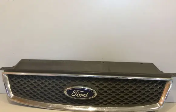Ford Focus C-MAX Front bumper upper radiator grill 3M51R8200 3M51R8138