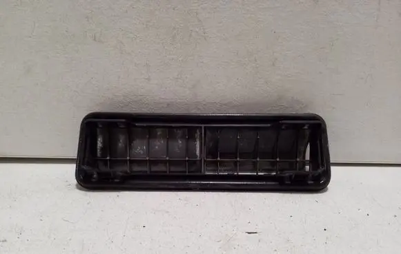 Audi A1 Quarter panel pressure vent 6X0819465E