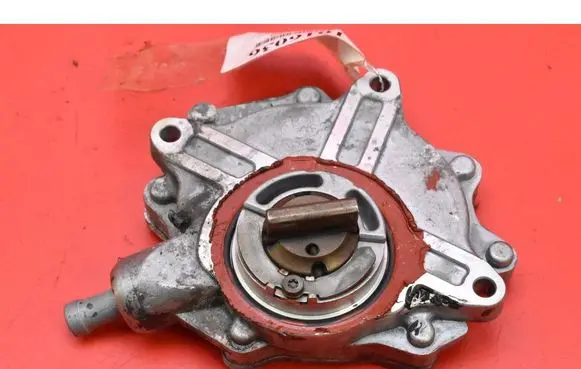 BMW X3 E83 Vacuum pump 7542498