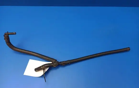 Mercedes-Benz B W245 Engine coolant pipe/hose A1695010925