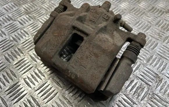 Honda FR-V Front brake caliper