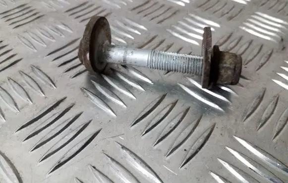 Volkswagen Touran II Rear suspension camber bolt 
