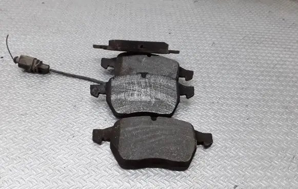 Skoda Superb B5 (3U) Brake pads (front) 
