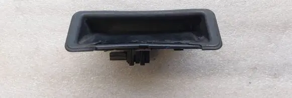 BMW 5 E60 E61 Tailgate trunk handle 7118158