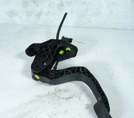Skoda Fabia Mk3 (NJ) Accelerator throttle pedal 6C1721059G