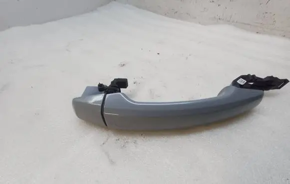 Audi A1 Front door exterior handle 8V0837205A