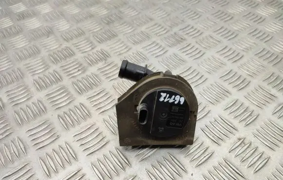 Volkswagen Golf VII Electric auxiliary coolant/water pump 5Q0965567
