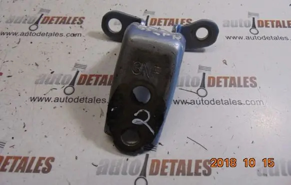 Honda Jazz Front door upper hinge