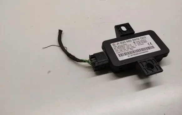 Mercedes-Benz A W176 Tire pressure control unit A0009008402 A0009029310