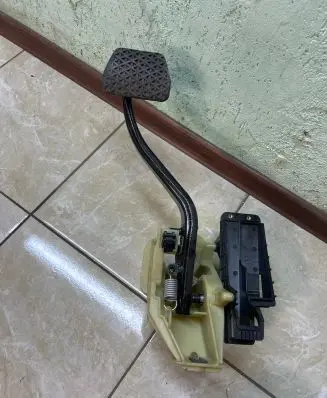 BMW 7 F01 F02 F03 F04 Brake pedal 6775368 4010989A 771108181840
