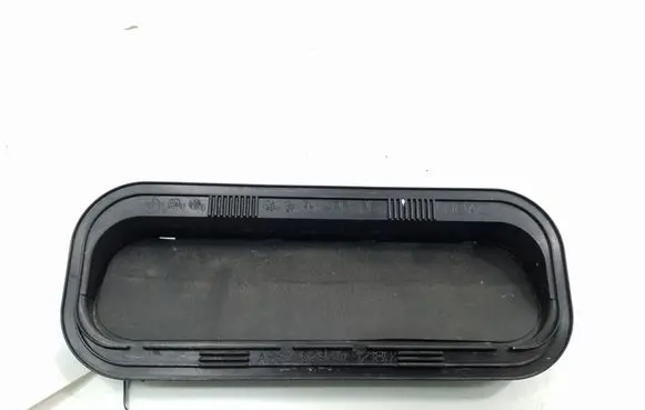 Toyota RAV 4 (XA40) Fender grill 6294012180