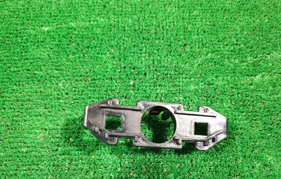 Seat Ibiza V (KJ) Front parking sensor holder (PDC) 6F0919492B