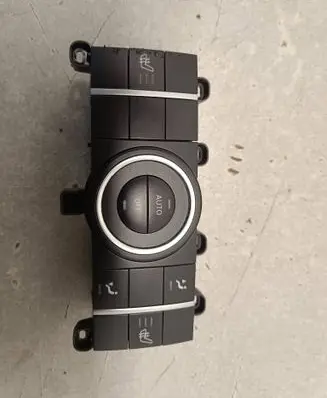 Mercedes-Benz ML W166 Central console control unit A1669050000 A1668703110