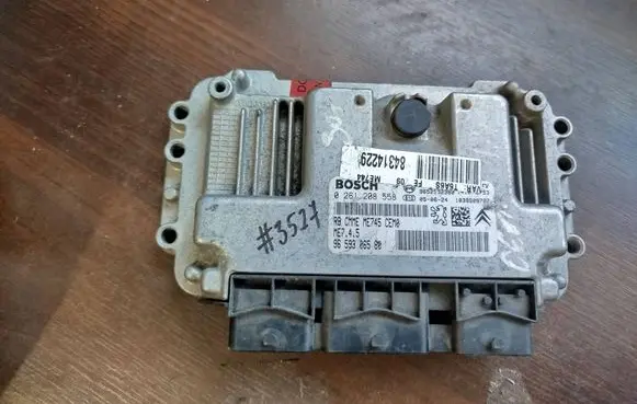 Peugeot 307 CC Engine control unit/module 9659306580 0261208558