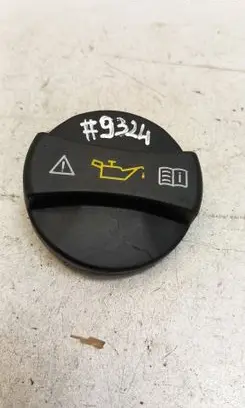 Mercedes-Benz A W169 Oil filler cap A0000101285 0000101285