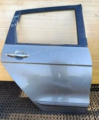 Honda FR-V Rear door