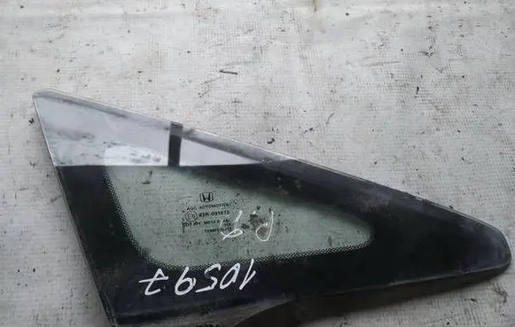 Honda Civic Front triangle window/glass as2