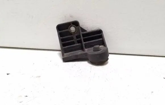 Suzuki Grand Vitara II Radiator mount bracket 9539164J1