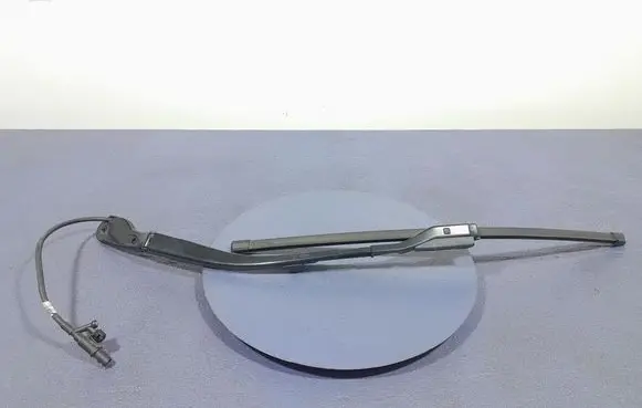 Alfa Romeo Stelvio Front wiper blade arm 640774432