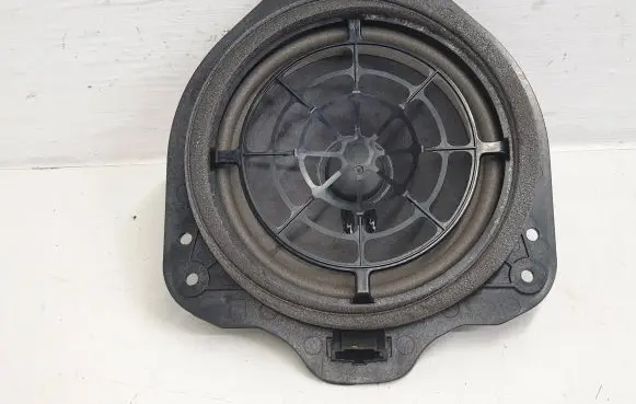 Audi TT TTS RS Mk3 8S Rear door speaker 8S0035411A 90016437404
