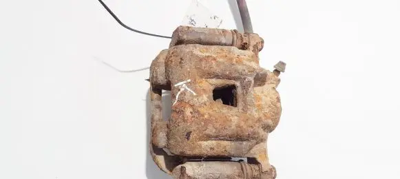 Toyota Avensis Verso Rear brake caliper