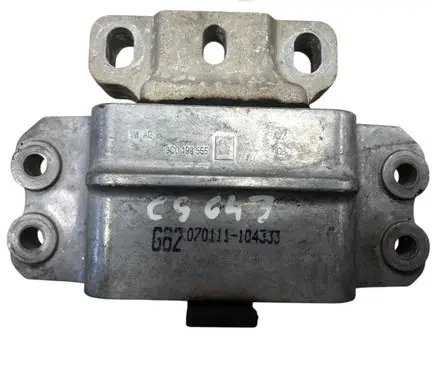 Volkswagen PASSAT B6 Gearbox mounting bracket 