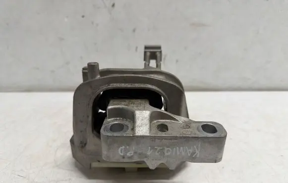 Skoda Kamiq Engine mount bracket 2Q0199262BK 28042021