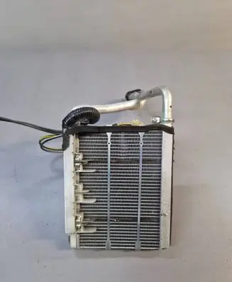 Toyota Avensis T250 Heater blower radiator