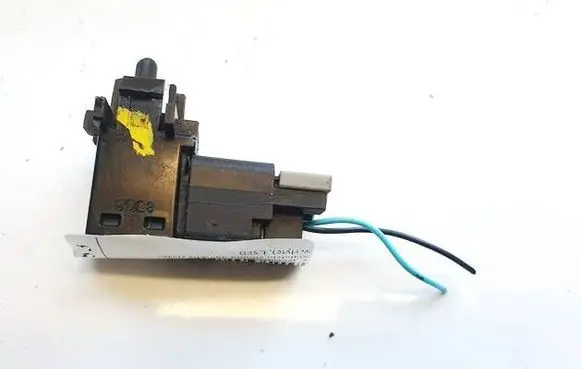 Chevrolet Captiva Brake pedal sensor switch