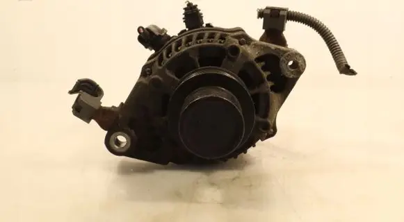 Toyota Yaris Generator/alternator 270600Q150