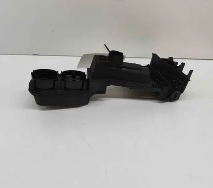 BMW 3 G20 G21 Current control relay 6842524