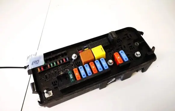 Opel Signum Fuse box set 13144709 13144709uq