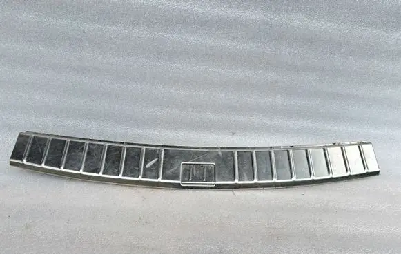 Volkswagen Touareg I Trunk/boot sill cover protection 7L5863459C 7L0863909A