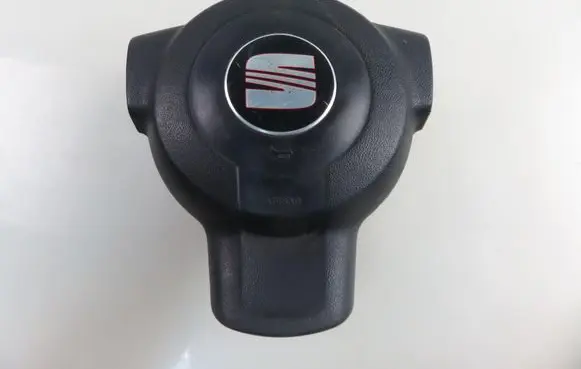 Steering wheel airbag