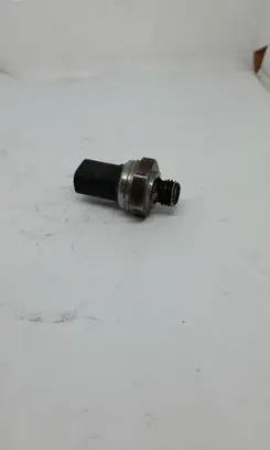 Mercedes-Benz Sprinter W906 Fuel pressure sensor A0071534328