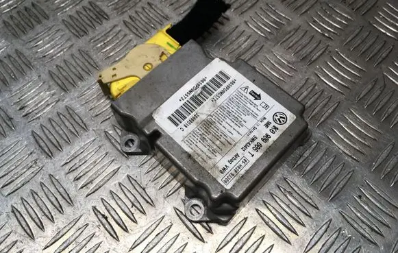 Volkswagen Jetta V Airbag control unit/module 1K0909605T 28060518C 0038PD0M5572