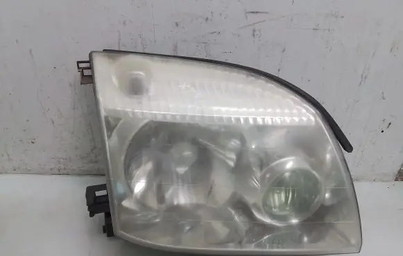 Nissan X-Trail T30 Headlight/headlamp
